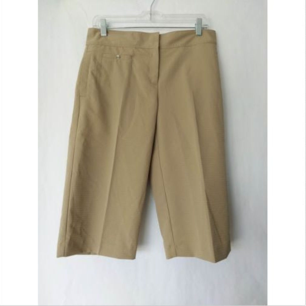 Izod Women's Shorts Golf XFG Cool FX Beige Size 6